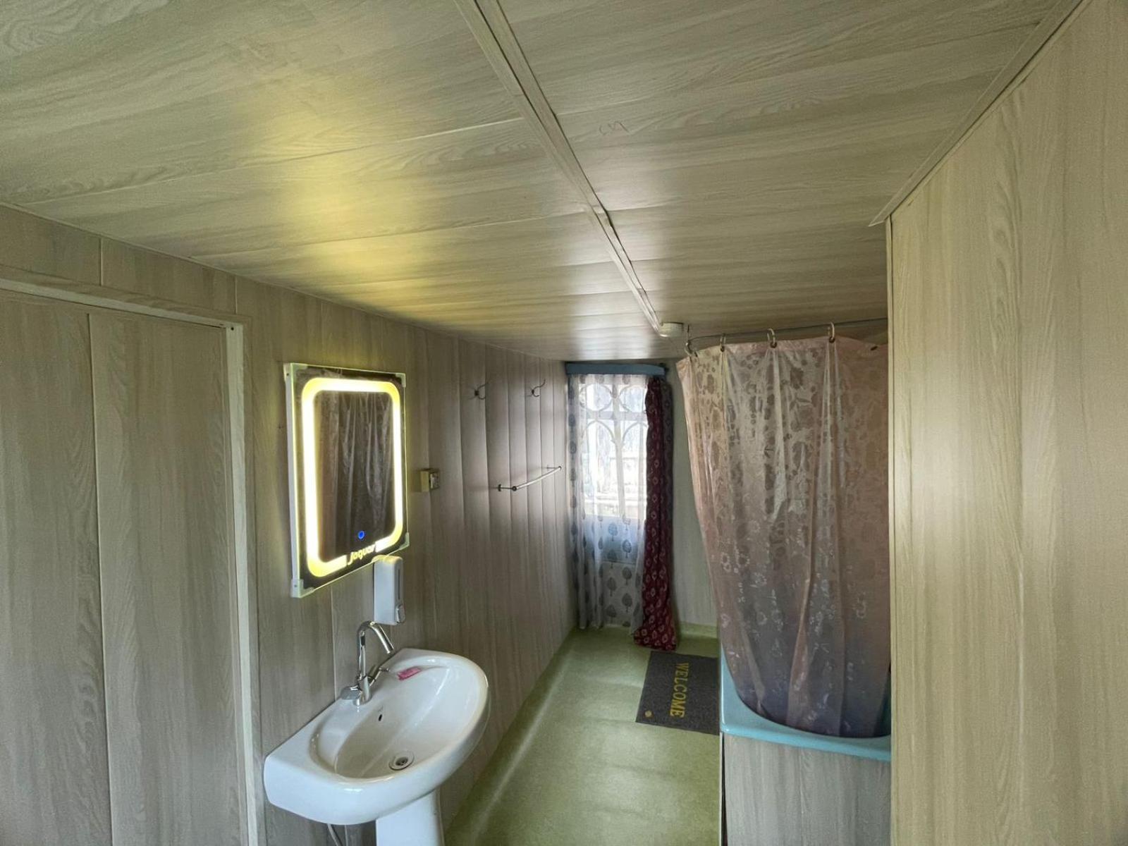 Dilnaaz Group Of Houseboats Hotel Srinagar  Bagian luar foto